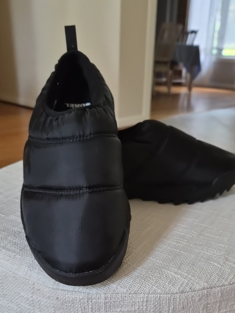 Sorel Womens Size 8 Black Puffer Slip-On Slippers